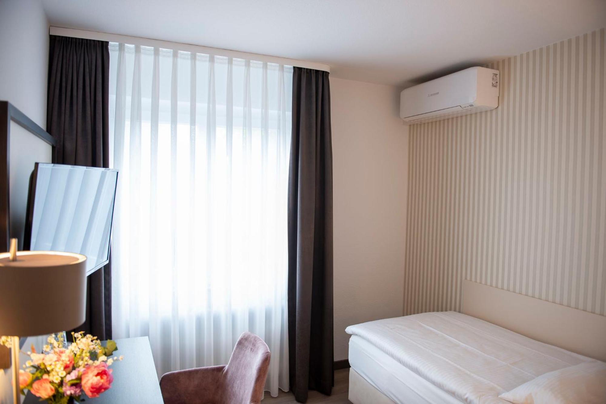 Hotel Alte Post Krefeld Eksteriør billede